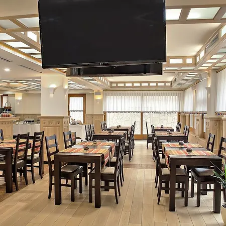 Aziza Hotel
